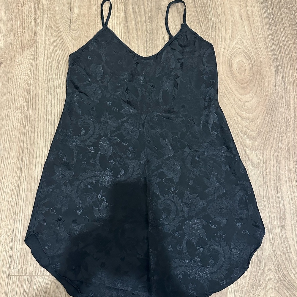 Vintage Honors Intimates Elegant Black Chemise Dress Slip